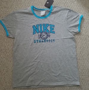 Nike womens tshirt NWT